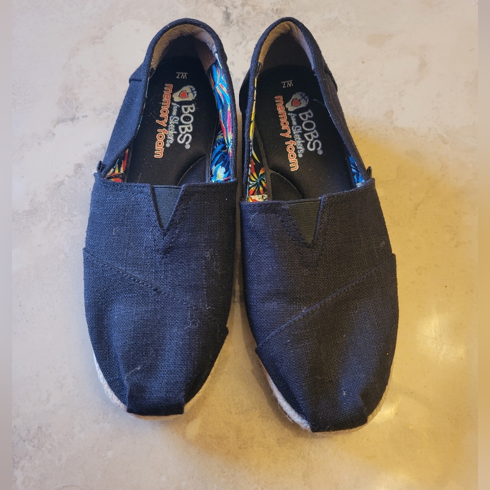 Bobs From Sketchers With Memory Foam Size 7 - image 3
